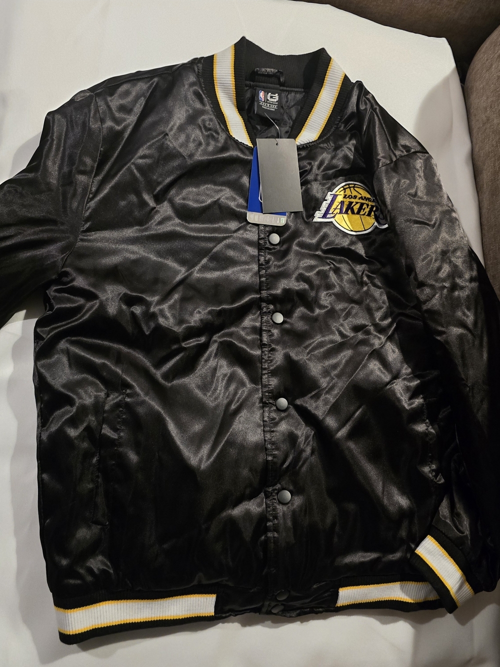 Ultra Game NBA Los Angeles Lakers Satin Varsity Jacket, size S